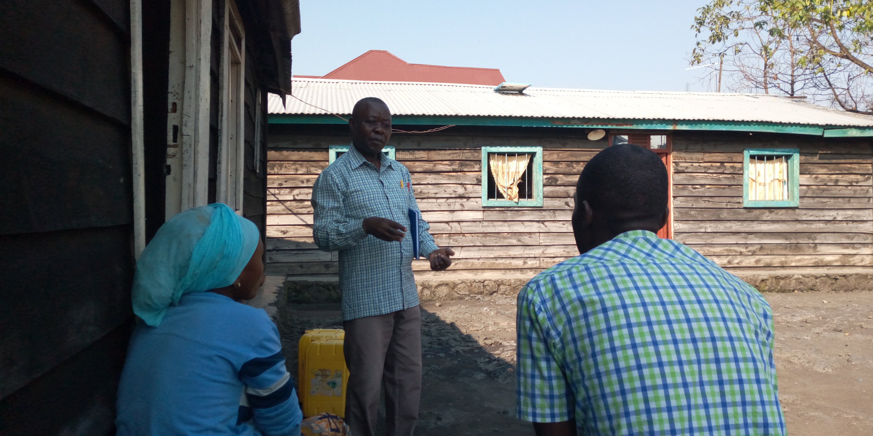 Lutte contre Ebola: Les leaders communautaires s’impliquent dans la sensibilisation.